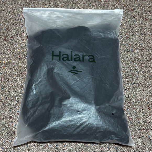 Halara "Play It My Way" Balloon-Leg Capri Pants Black — Size Medium, NWT - Picture 10 of 11